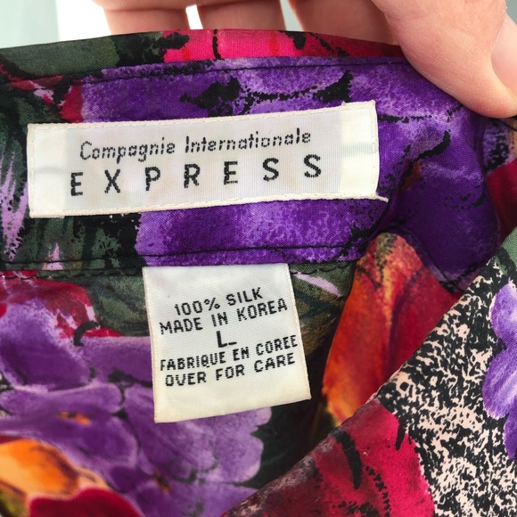 Silk floral blouse EUC - Picture 4 of 4